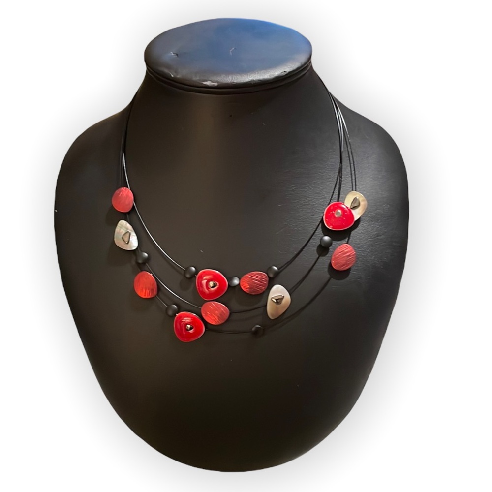 IKITA Women’s Black Red Enamel Metal Disc Necklace Statement Costume Jewelry
